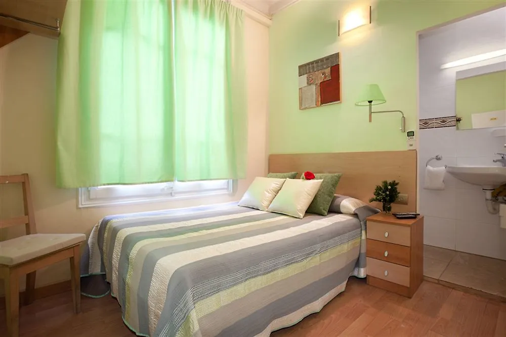 Hostal Felipe 2 Barcelona Pensión